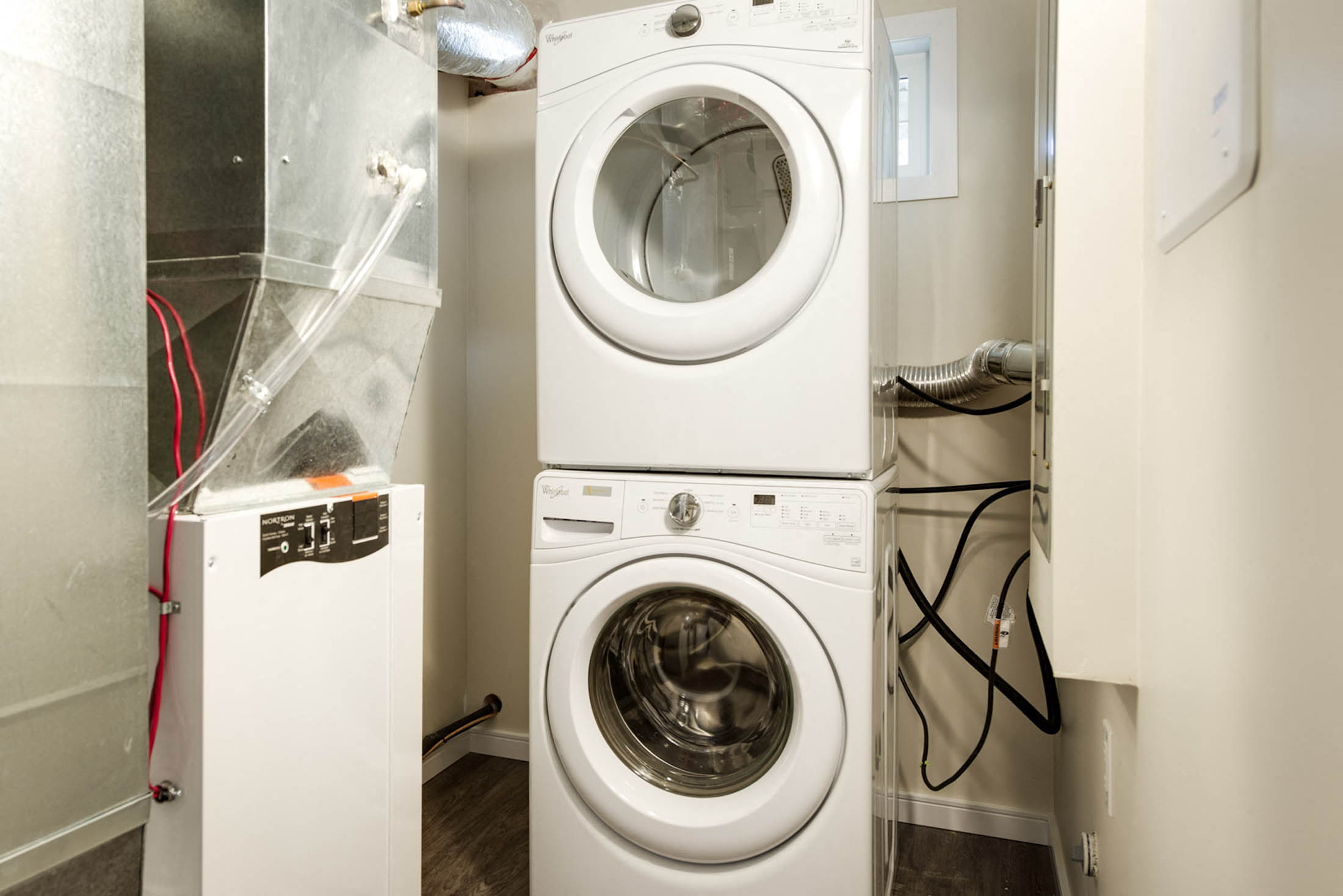 630 Jessie Duplex House Rental